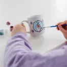 Disney Jégvarázs Destiny festhető porcelán bögre 235 ml Díszdobozban
