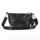 Hello Kitty Black Kuromi táska, oldaltáska pénztárcával 27 cm