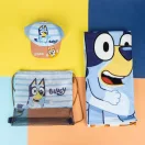 Bluey & Bingo törölköző, tornazsák, baseball sapka szett Bluey & Bingo törölköző, tornazsák, baseball sapka szett