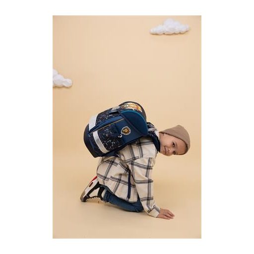 Iskolatáska, fémcsat, BELMIL "Classy Lion", oroszlán