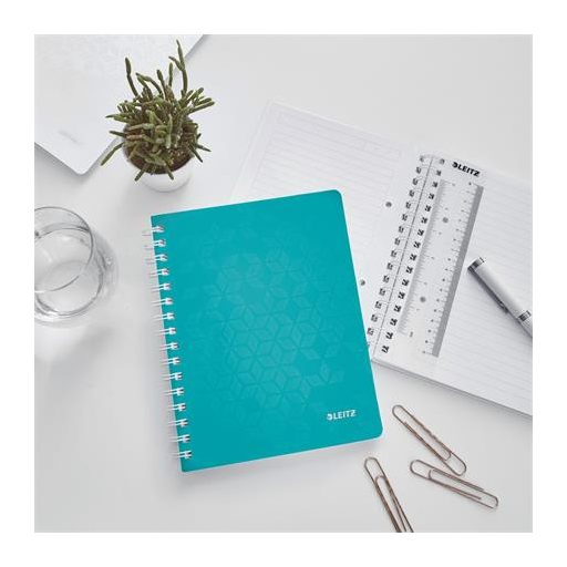 Spirálfüzet, A5, vonalas, 80 lap, LEITZ "Wow", jégkék