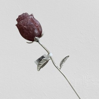 Eperkvarc ásványrózsa fém száron – 16 cm