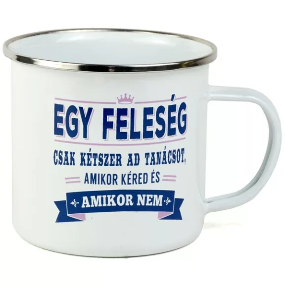 Neves fémbögre - Egy feleség
