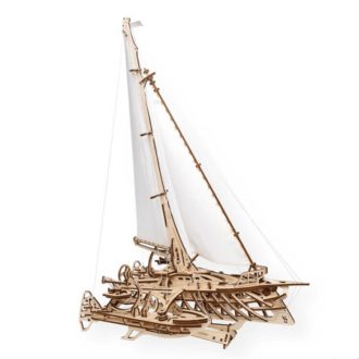 UGEARS - Trimarán hajó (mechanikus 3D modell)