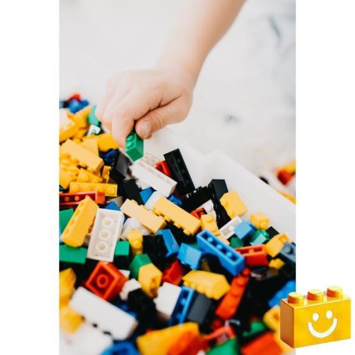 Q-BRiCKS | 750 db-os vegyes, 100% kompatibilis építőkocka készlet alapszínekben (alapkockák)
